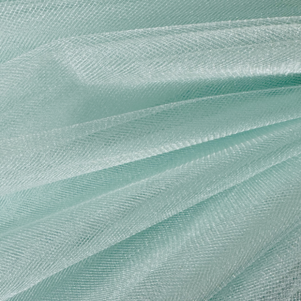 Tüll mint/mintgrün mittelfest, Crystal Tüll 300cm breit. Crystal Tüll kaufen in Deutschland bei Atelier de Couture Nataliia. Für Tüllröcke und Tüllkleider