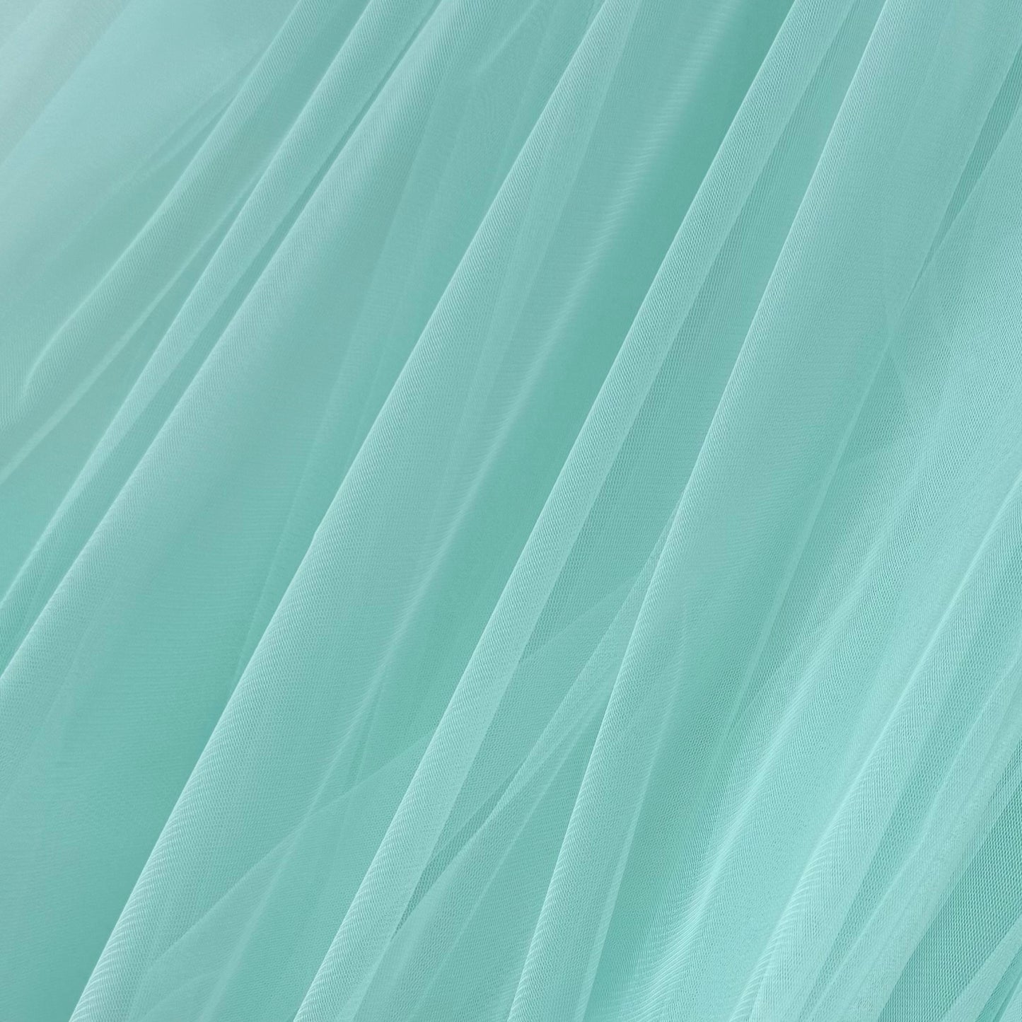 Tüll mint, mintgrün, Hayal Tüll 300cm breit - für Tüllkleider, Tüllröcke, Dekorationen. Tüll in Deutschland kaufen bei Atelier de Couture Nataliia