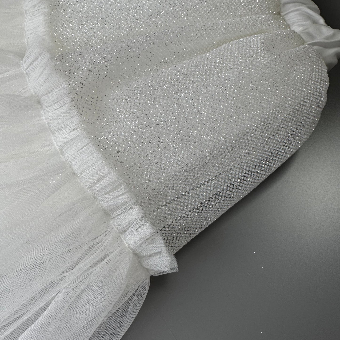 Tüllröcke mit Glitzer für Mädchen. Glitzer Tüllrock für besondere Anlässe in Deutschland bei Atelier de Couture Nataliia kaufen