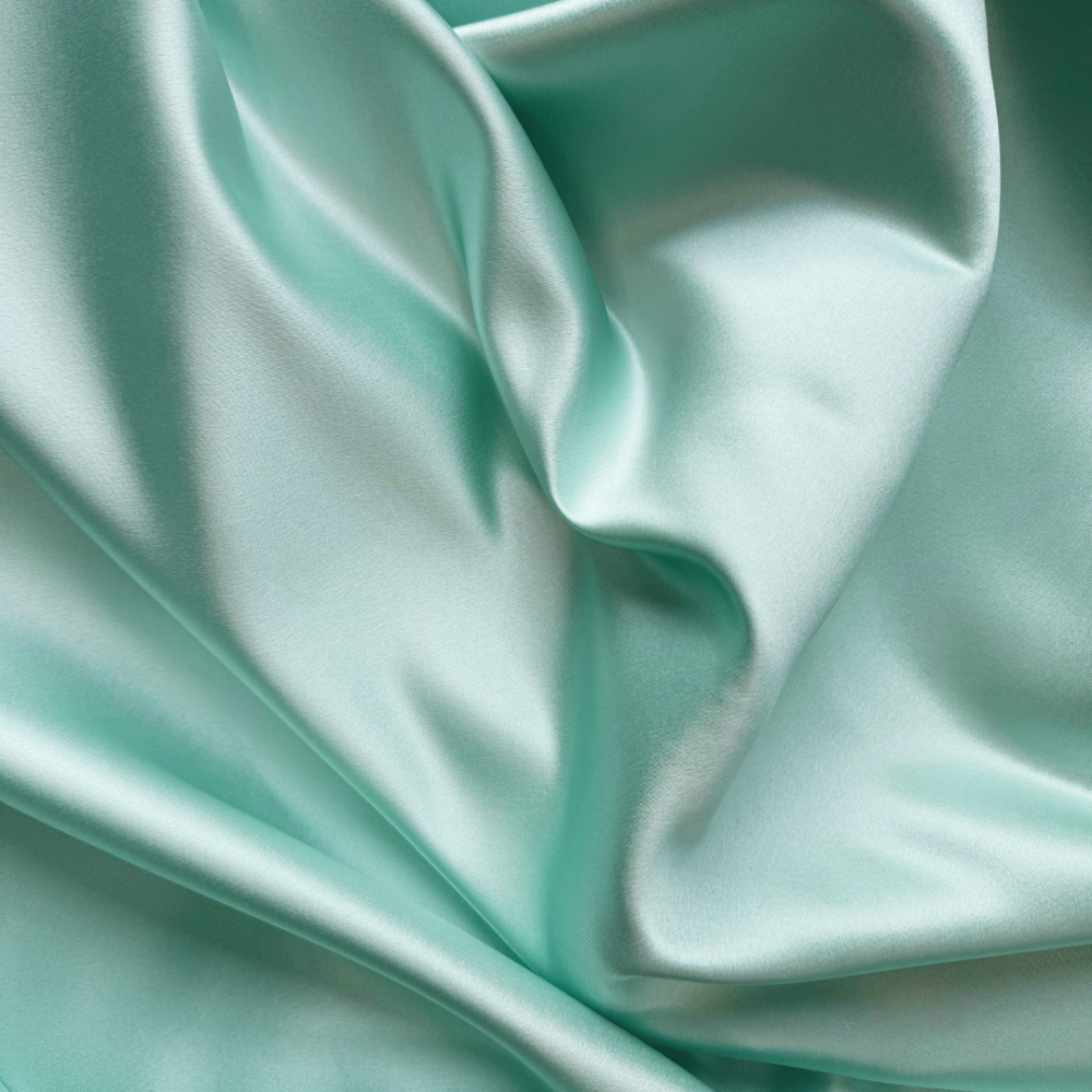 Satin mint, hochwertig, matt, stabil, American Satin für Hochzeitskleider, Abendkleider, Röcke. American Satin in Deutschland bei Atelier de Couture Nataliia kaufen. 