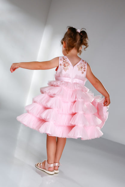 Blumenmädchenkleid aus Tüll in Rosa, Rückansicht mit Rüschenrock, festliches Kleid für Kinder, sofort lieferbar