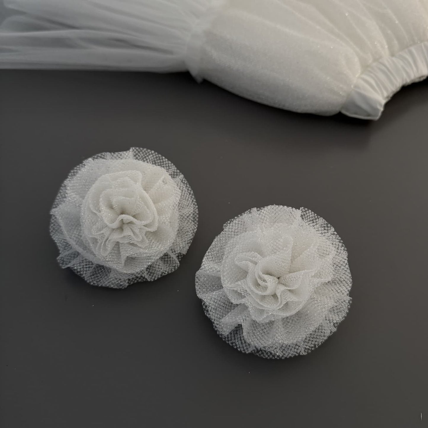 Offwhite glitter tulle hair flowers set for girls – handmade elastic hair accessories