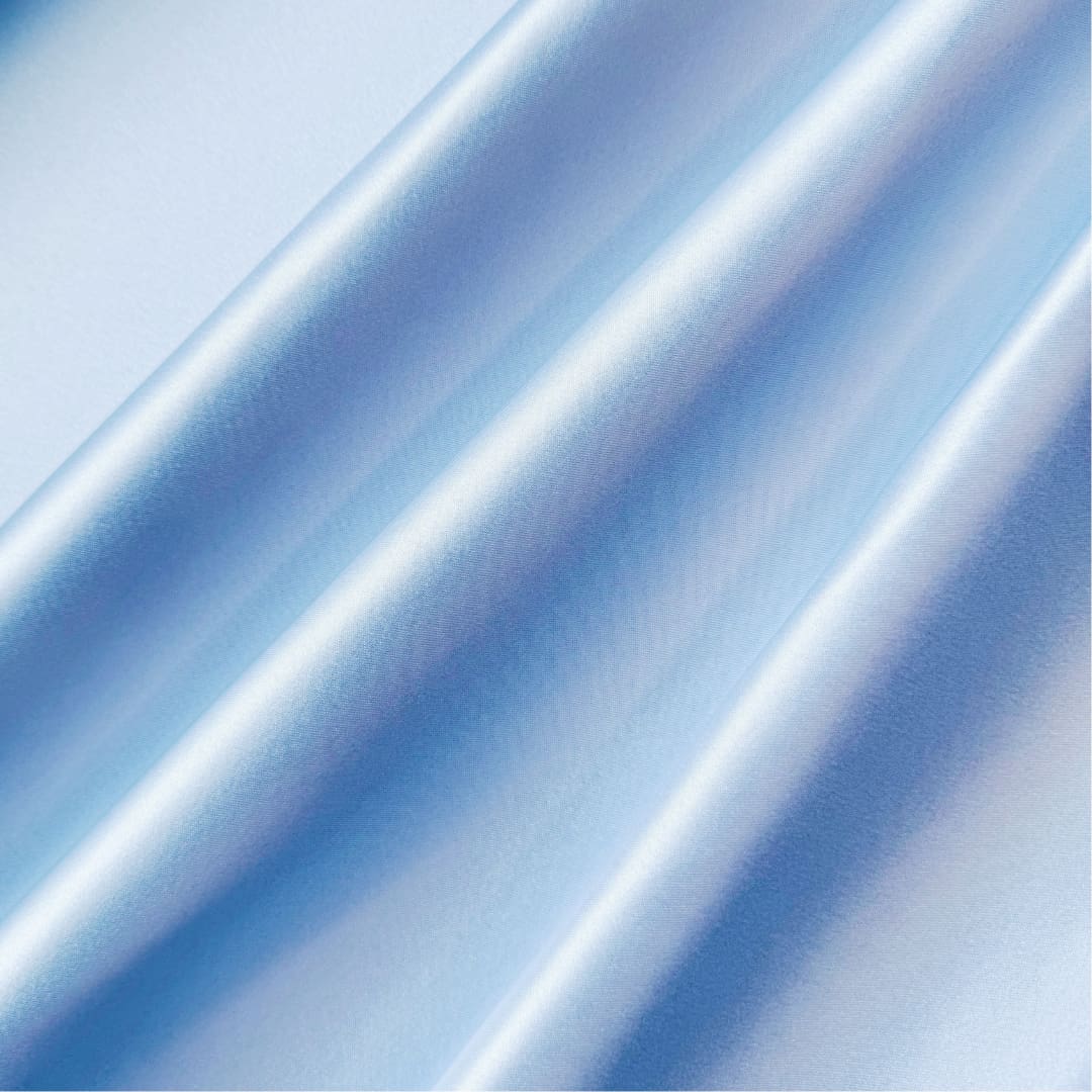 Detail Satin Stoff hellblau Struktur